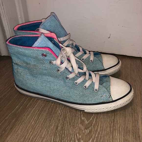 Converse chuck taylor ladies high tops sneakers size 6 - Picture 1 of 8